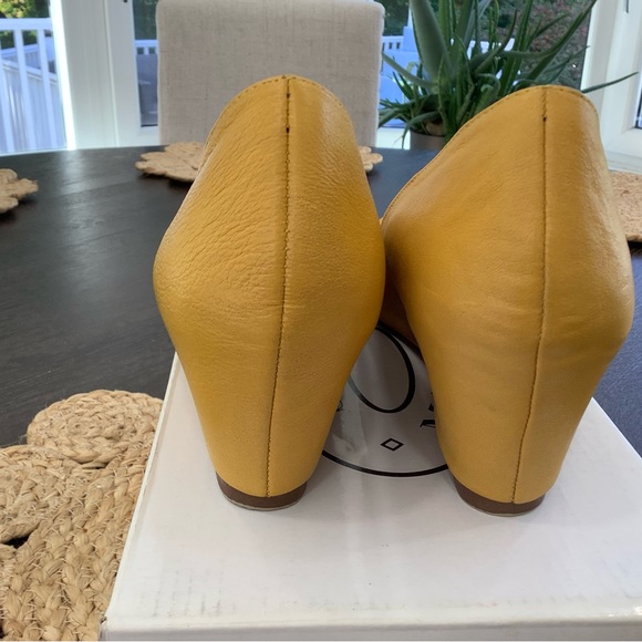 Steven Madden Wedges - Picture 4 of 6